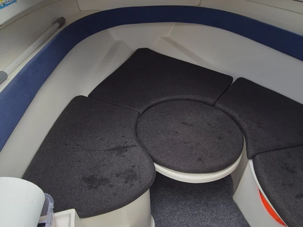 Bateau à moteur à louer à Dénia au meilleur prix