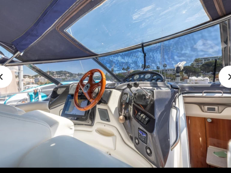 Location Bateau à moteur Cranchi avec permis