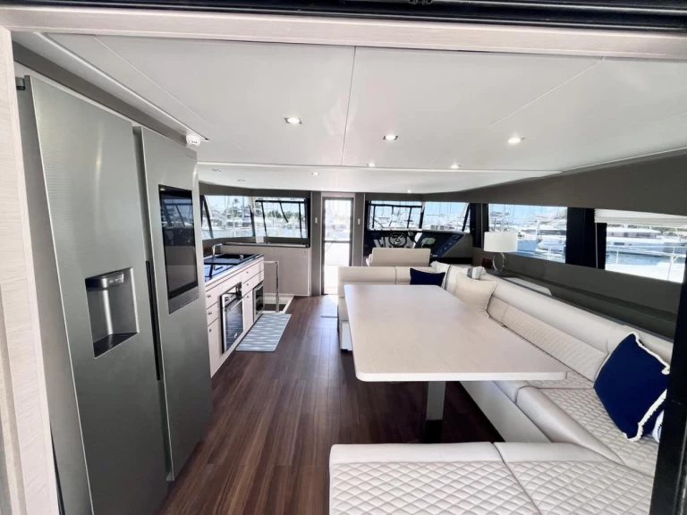 Louer Bateau à moteur avec ou sans skipper Aventura à Tortola