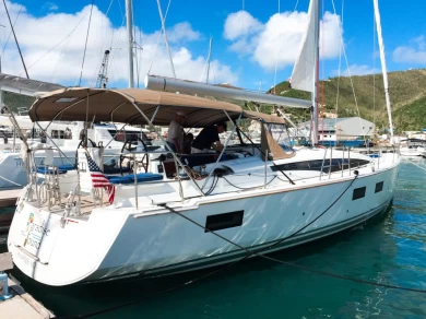 Noleggio Barca a vela Jeanneau con patente nautica
