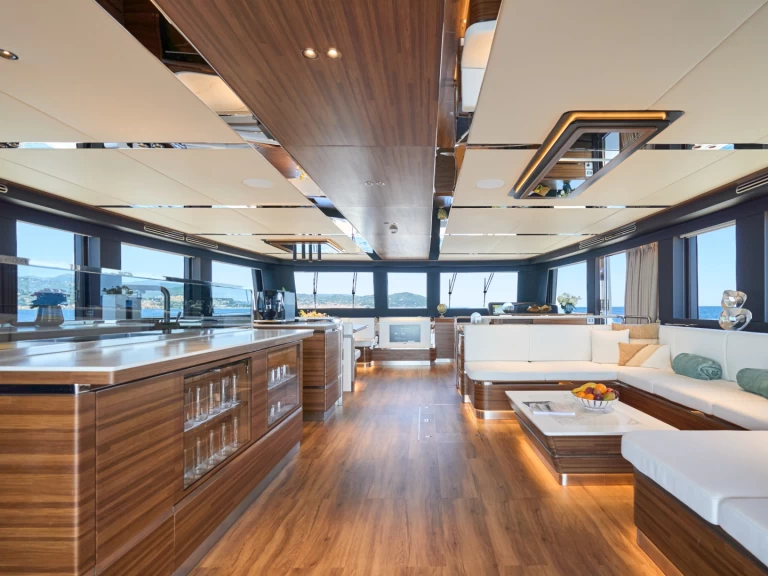 Location à Diano Marina -  VisionF E-Cat 80 sur SamBoat