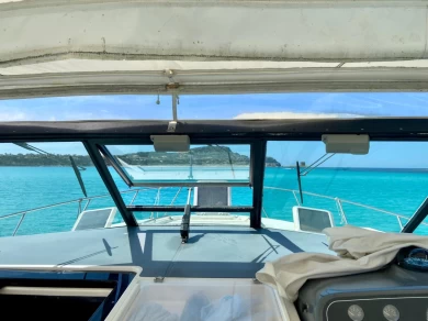 Noleggio Barca a motore a Stintino – Tiara 40 SOVRAN