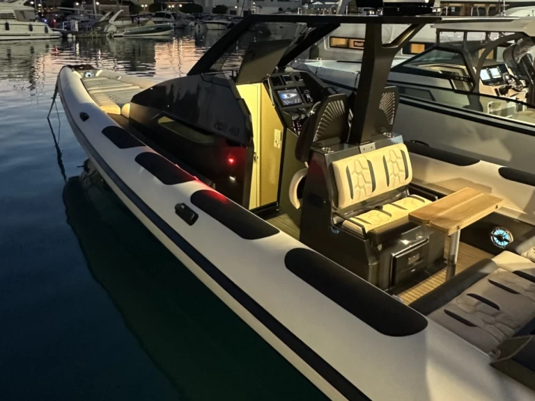 Louez un Zen ZEN 40 - Mod. 2026 à Antiparos