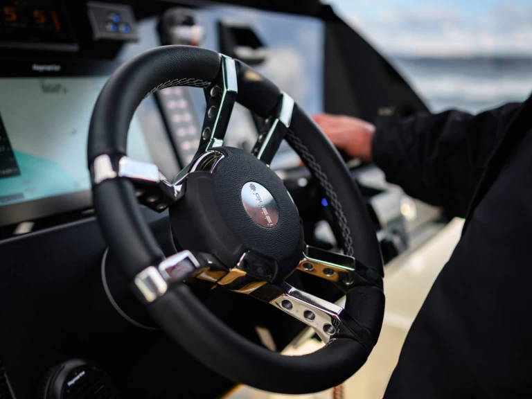 Location Bateau à moteur ZEN MARINE avec permis