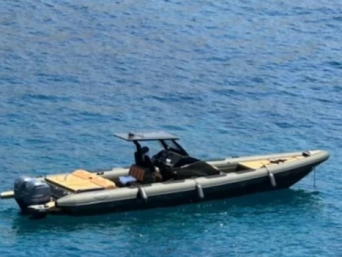 ZEN MARINE ZEN 40S a louer à Pounta