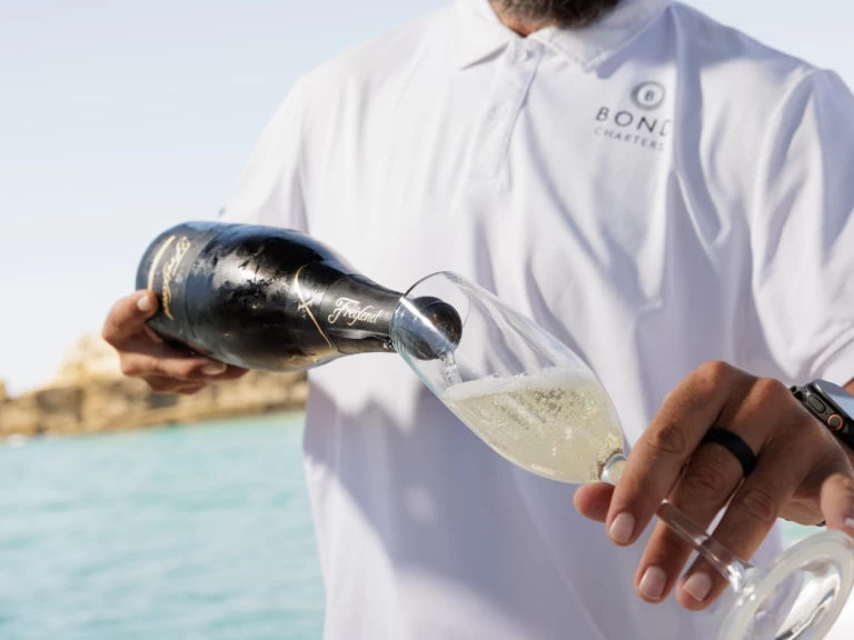 Location bateau Sunseeker Portofino 46 à Vilamoura sur Samboat