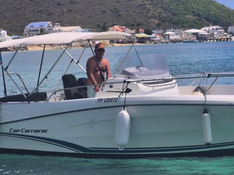 Louez un Jeanneau Cap Camarat 7.5 CC Serie 2 à Marigot