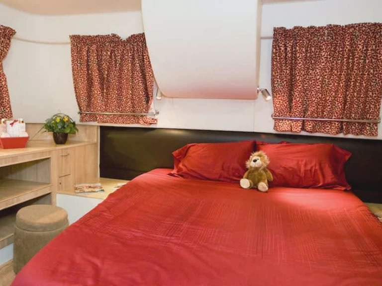 Location bateau Castelnaudary pas cher Royal Mystique B