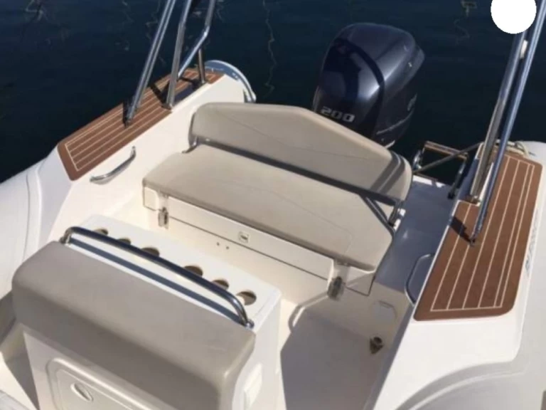 Location bateau Capelli Tempest 700 à Portigliolo sur Samboat