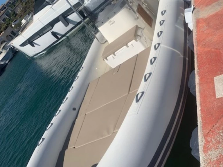 Location bateau Portigliolo pas cher Tempest 900 Sun