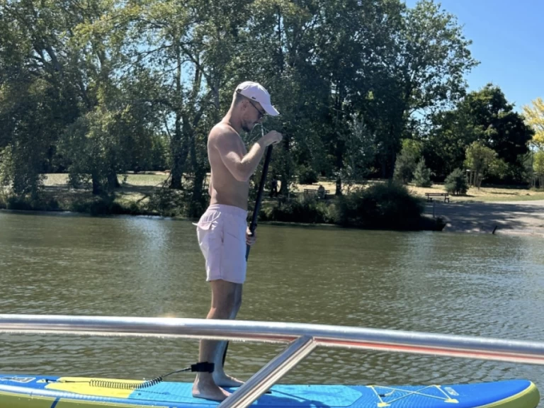 Location Bateau à moteur Jeanneau avec permis