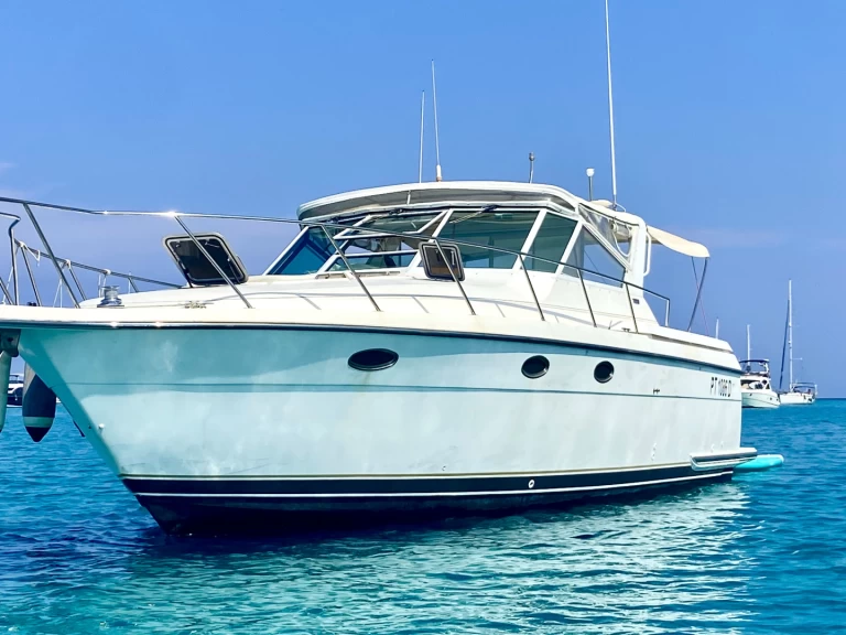 Bateau à moteur à louer à Stintino au meilleur prix