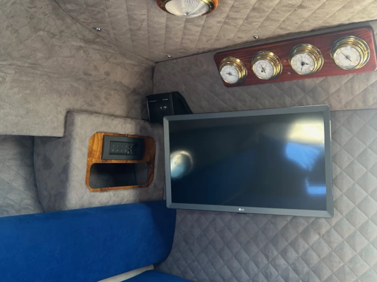 Louez un Cranchi Clipper 760 à Angera