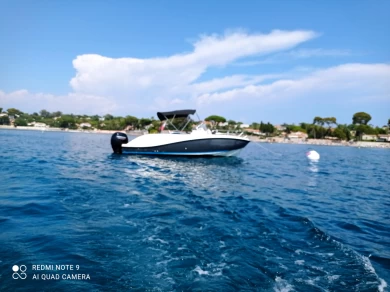 Motorboat rental with or without captain Quicksilver Golfe-Juan