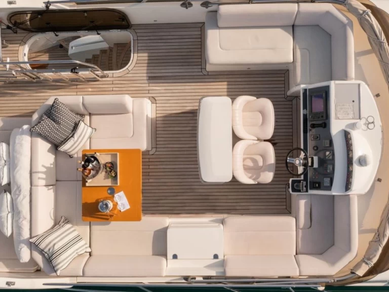 Location à Portisco - Princess Princess 62 Fly sur SamBoat