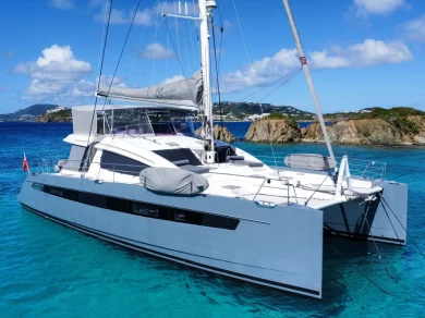 Charter a Privilege ALLURE 64 in Grenadines on Samboat