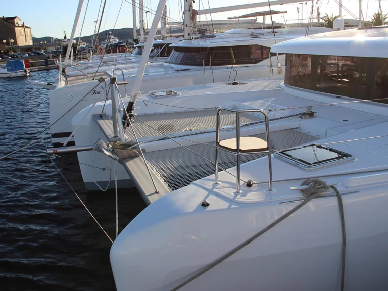 Louer Catamaran avec ou sans skipper Lagoon à Murter-Kornati