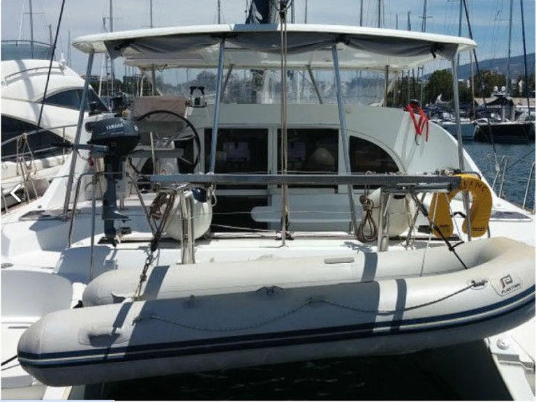 Location Catamaran à Páleros - Lagoon Lagoon 380