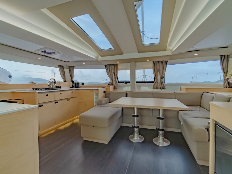 Location bateau Fountaine Pajot Elba 45 à Mai Khao sur Samboat