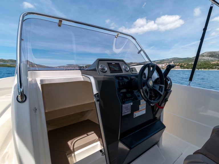 Location Bateau à moteur à Split - Quicksilver Activ 675 Open Sport
