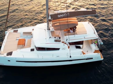 Catamaran hire in Marina d'Arechi - Bali Catamarans Bali 5.4