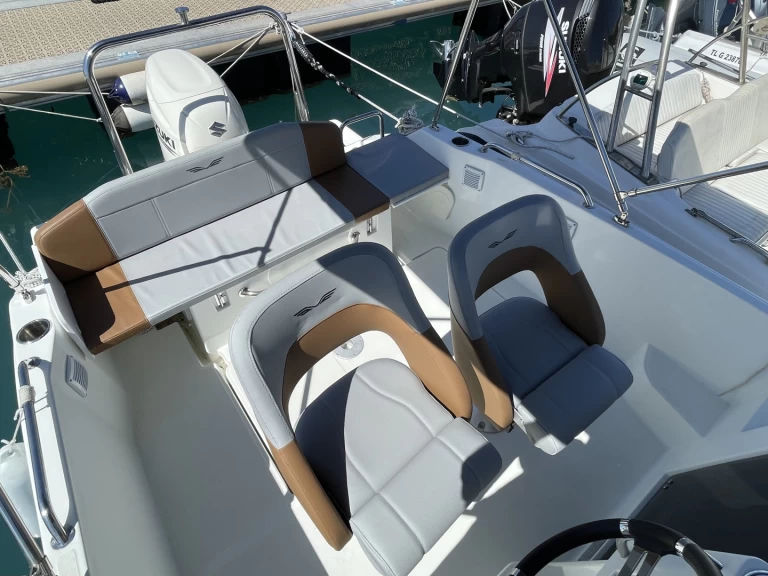 Location bateau Antibes pas cher Flyer 6 SUNdeck