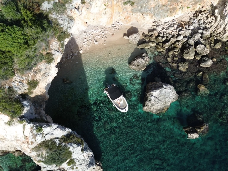 Louez un Jeanneau Cap Camarat 6.5 CC à Dubrovnik