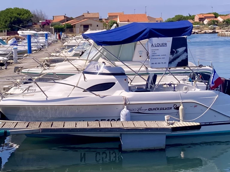 Bateau à moteur à louer à Le Barcarès au meilleur prix