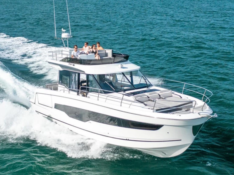 Location bateau Mandelieu-la-Napoule pas cher 06