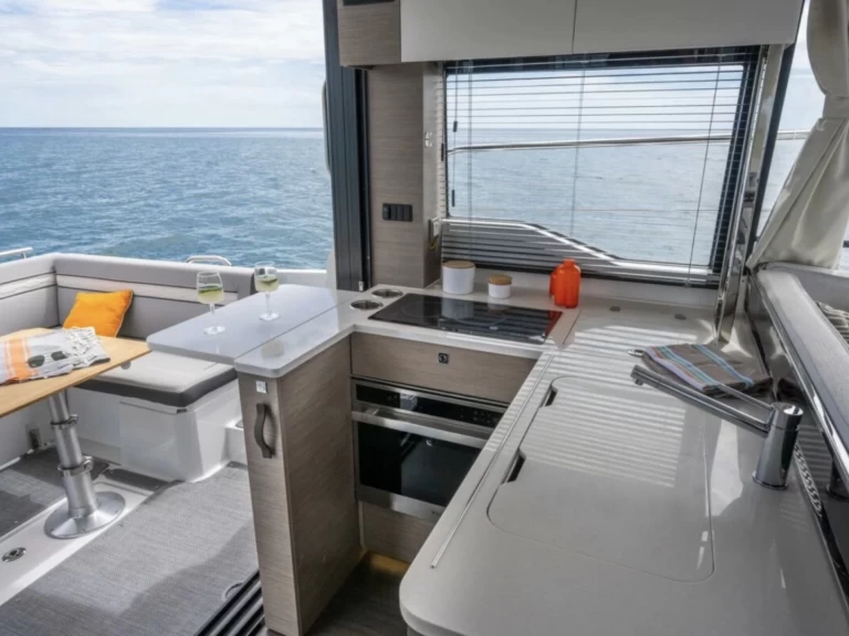 Louer Bateau à moteur avec ou sans skipper Orion à Mandelieu-la-Napoule