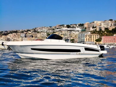 Noleggio Barca a motore a Naples – MIAMI GOLD  33 WALK AROUND