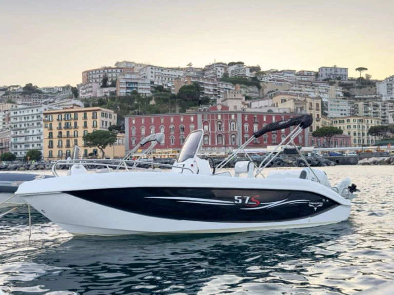 Trimarchi Trimarchi 57s a louer à Naples