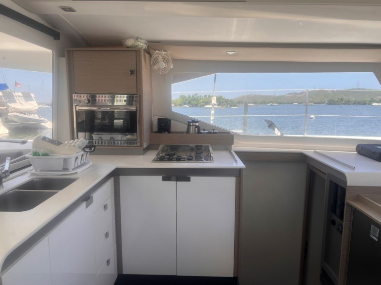 Catamaran à louer à Parham Town au meilleur prix