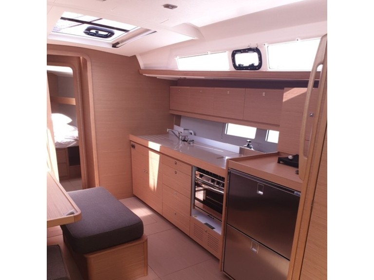Location bateau Nidri pas cher Dufour 460 Grand Large