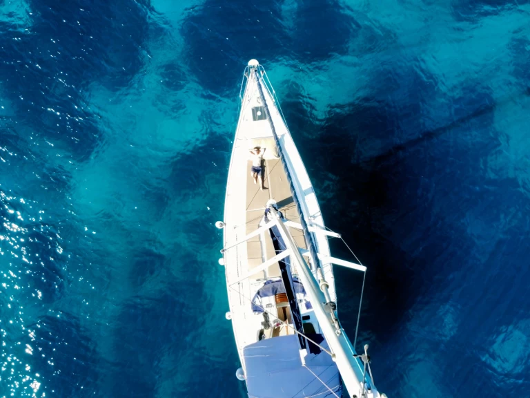 Location bateau Jeanneau Sun Odyssey 494 à Naxos Port sur Samboat