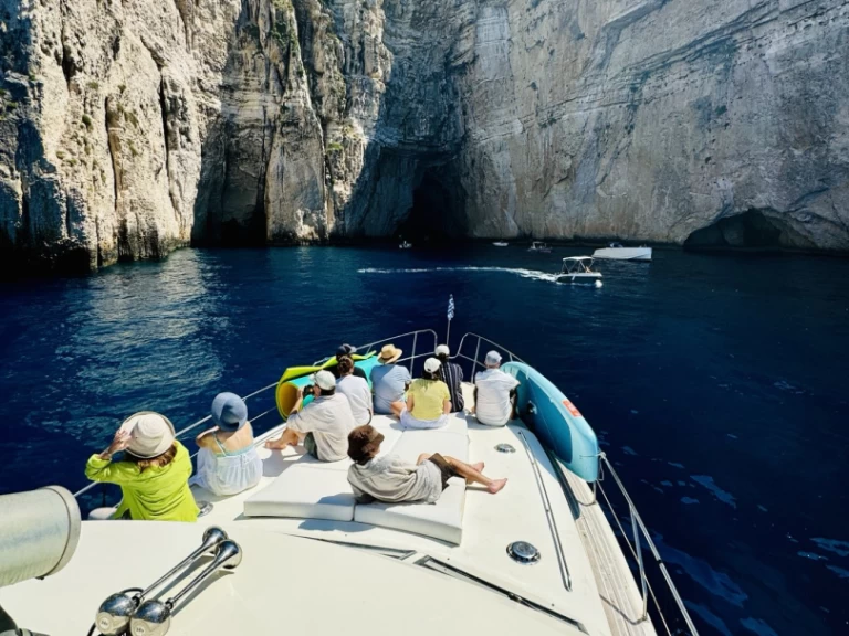 Location à Corfou - Princess, UK 47 Flybridge sur SamBoat