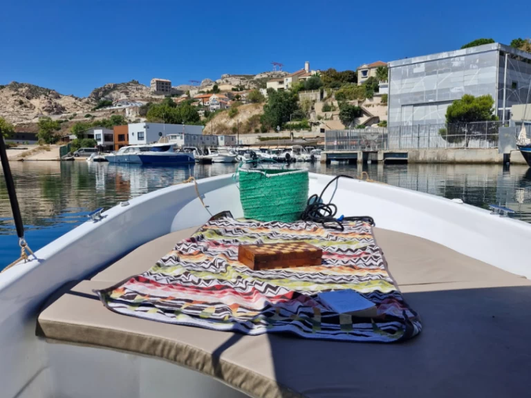 Louez un Rio Yachts 450 à Marseille