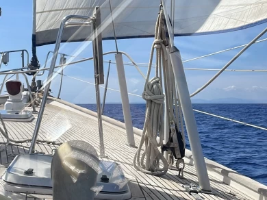 Hyra Segelbåt  med eller utan skeppare Halberg-Rassy Saint-Tropez 