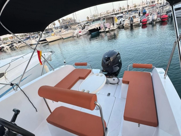 Louez un Boats maks Catt X6 à Alicante