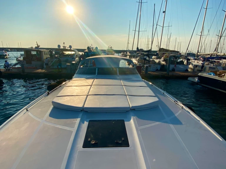 Bateau à moteur à louer à Forio au meilleur prix