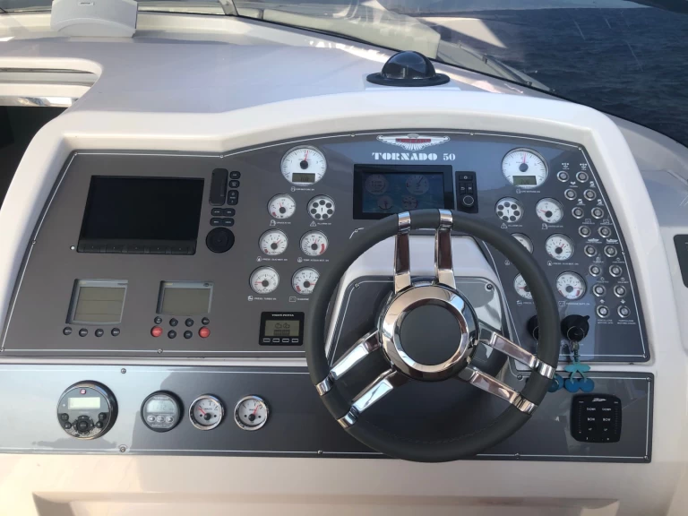 Location à Forio - Tornado Tornado 50S sur SamBoat