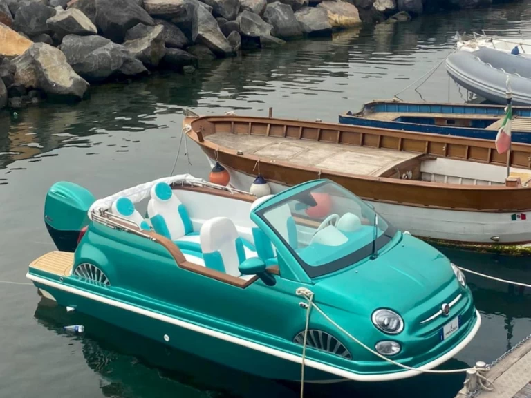 Location Bateau à moteur à Naples - fiat 500 VIP LOUNGE