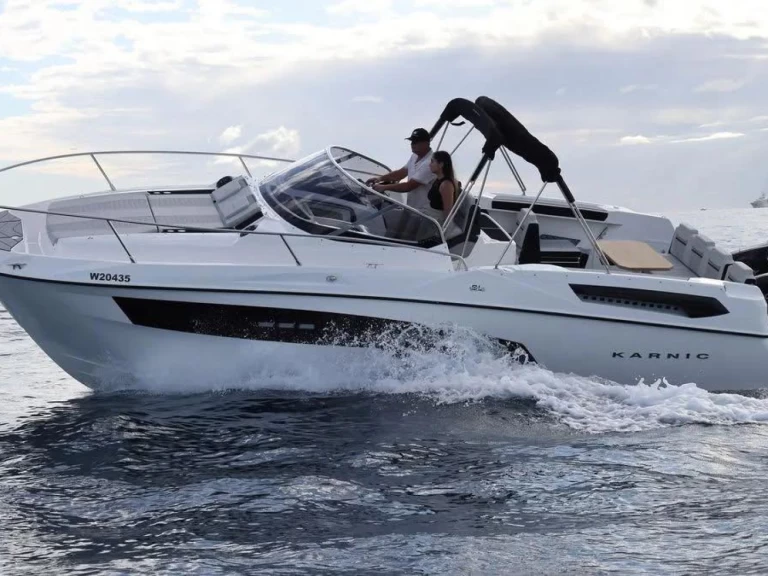 Location Bateau à moteur à Monopoli - Karnic 902 