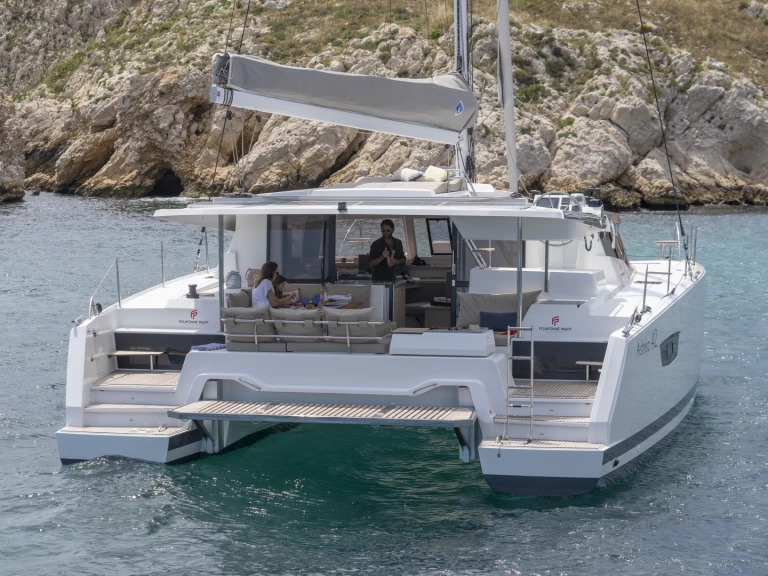 Location Catamaran à Marseille - Fountaine Pajot Astrea 42