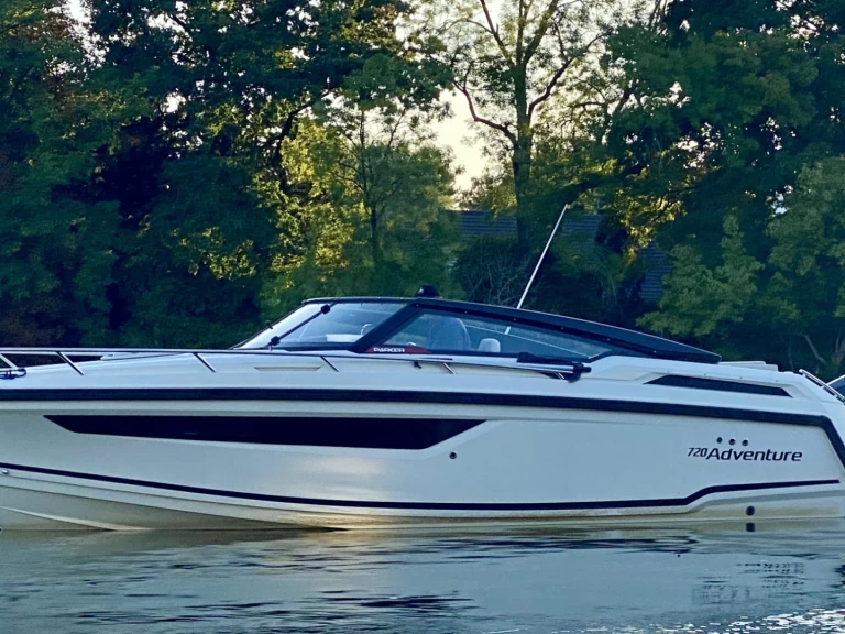 Bateau à moteur à louer à Paris au meilleur prix