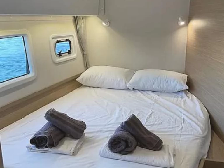 Location à Álimos - Lagoon Lagoon 42 sur SamBoat