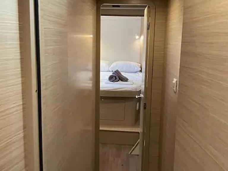 Louez un Lagoon Lagoon 42 à Álimos