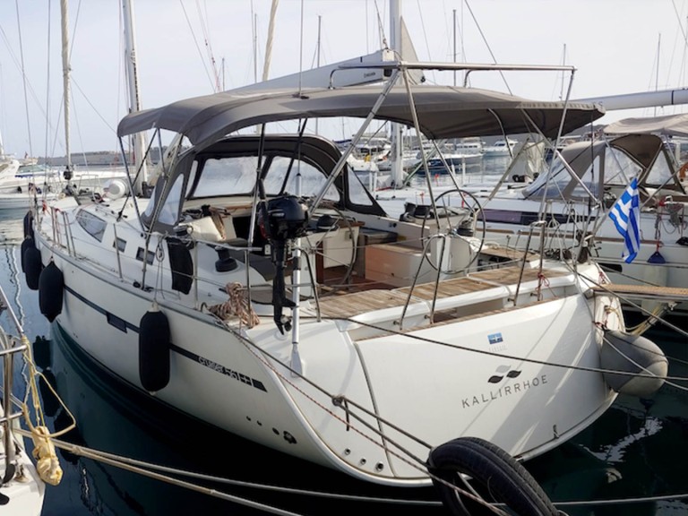 Louez un Bavaria Cruiser 56 à Lávrio