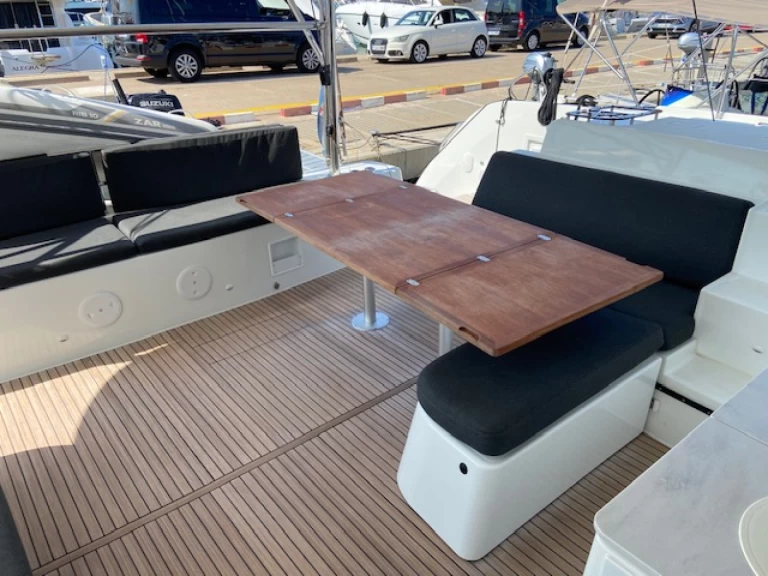 Louer Catamaran avec ou sans skipper Lagoon à Le Marin
