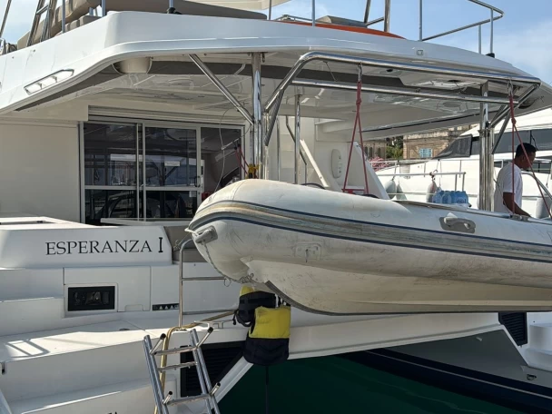 Bateau à moteur à louer à Ta' Xbiex au meilleur prix